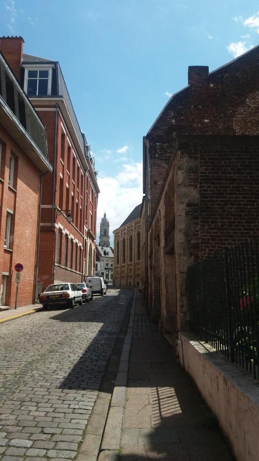 Apt 6 Du Temple 2 Chambres & Parking Καμπραί Εξωτερικό φωτογραφία